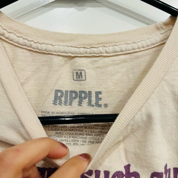 ⭐️3 for $20 Sleepy Moon Dreams Tee - Picture 5 of 6